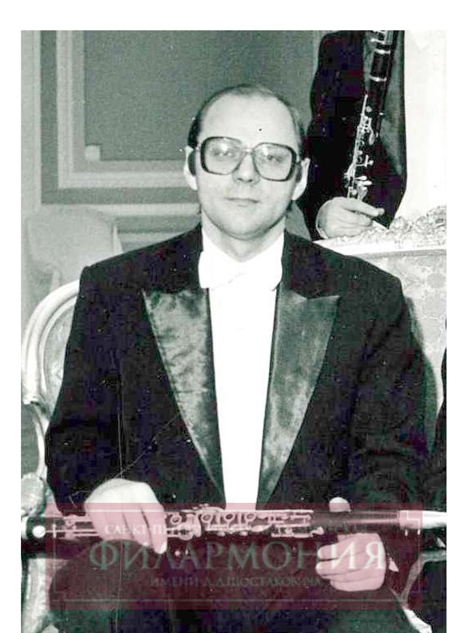 Валентин Карлов